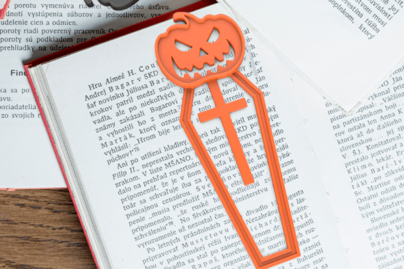 Your Next Halloween Reading Companion: The Pumpkin Bookmark